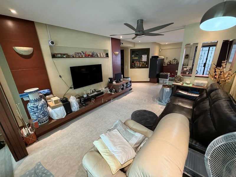247 Pasir Ris Street 21, 247 Pasir Ris Street 21, 3 Bedrooms, 1,604 sqft, HDB Flat For Sale, by Cherie Wong, 500153524 - Living Room - PropertyGuru.com.sg