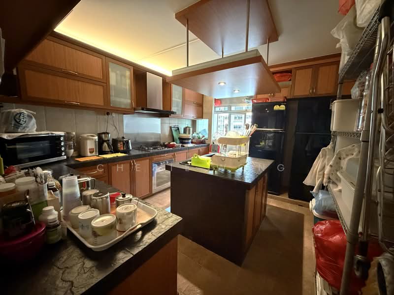 247 Pasir Ris Street 21, 247 Pasir Ris Street 21, 3 Bedrooms, 1,604 sqft, HDB Flat For Sale, by Cherie Wong, 500153524 - Kitchen - PropertyGuru.com.sg