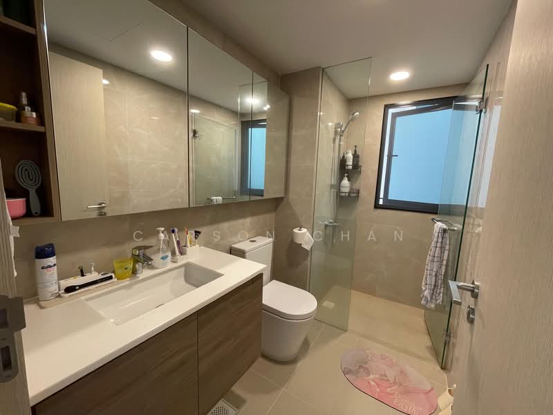 Treasure at Tampines, 57 Tampines Lane, 3 Bedrooms, 915 sqft, Condominium For Sale, by Carson Chan, 500153543 - Bathroom - PropertyGuru.com.sg