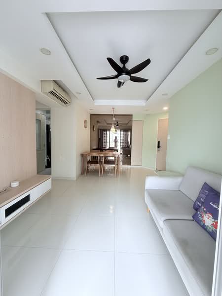 139B Lorong 1A Toa Payoh, 139B Lorong 1A Toa Payoh, 3 Bedrooms, 979 sqft, HDB Flat For Rent, by Anthea Yeo 杨丽娇, 500153544 - Living Room - PropertyGuru.com.sg
