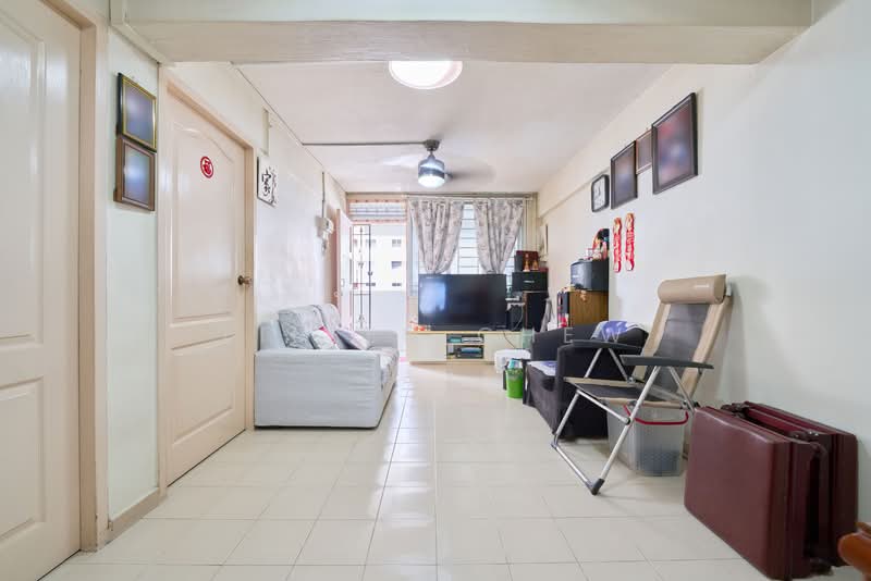 186 Boon Lay Avenue, 186 Boon Lay Avenue, 2 Bedrooms, 635 sqft, HDB Flat For Sale, by Eileen Chew, 500153547 - Living Room - PropertyGuru.com.sg