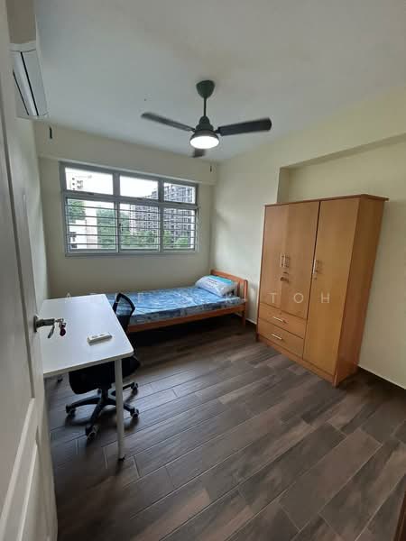 438A Bukit Batok West Avenue 8, 438A Bukit Batok West Avenue 8, Room Rental, 100 sqft, HDB Flat For Rent, by Able S.K Toh, 500153549 - Bedroom - PropertyGuru.com.sg