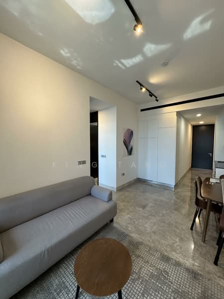 Martin Modern, 10 Martin Place, 2 Bedrooms, 764 sqft, Apartment For Sale, by King Tang, 500153554 - Living Room - PropertyGuru.com.sg