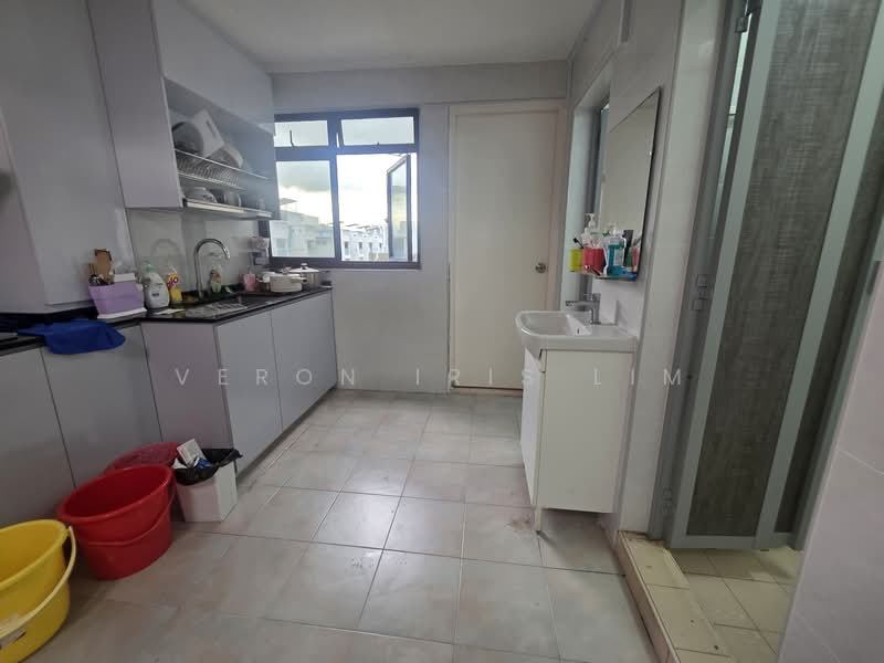 11 Upper Boon Keng Road, 11 Upper Boon Keng Road, Studio, 697 sqft, HDB Flat For Rent, by Veron Iris Lim, 500153558 - Kitchen - PropertyGuru.com.sg