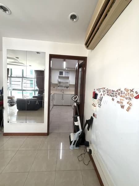 689B Woodlands Drive 75, 689B Woodlands Drive 75, 3 Bedrooms, 968 sqft, HDB Flat For Sale, by Janet Chew, 500153563 - Kitchen entrance  - PropertyGuru.com.sg