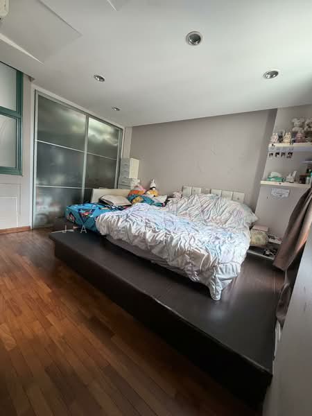 689B Woodlands Drive 75, 689B Woodlands Drive 75, 3 Bedrooms, 968 sqft, HDB Flat For Sale, by Janet Chew, 500153563 - Master bedroom  super single and king  - PropertyGuru.com.sg