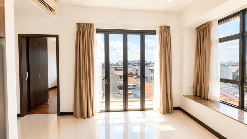Sundance Suites, 12 Duku Place, 1 Bedroom, 559 sqft, Condominium For Rent, by Octavian ., 500153571 - View - PropertyGuru.com.sg