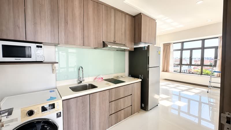 Sundance Suites, 12 Duku Place, 1 Bedroom, 559 sqft, Condominium For Rent, by Octavian ., 500153571 - Kitchen - PropertyGuru.com.sg