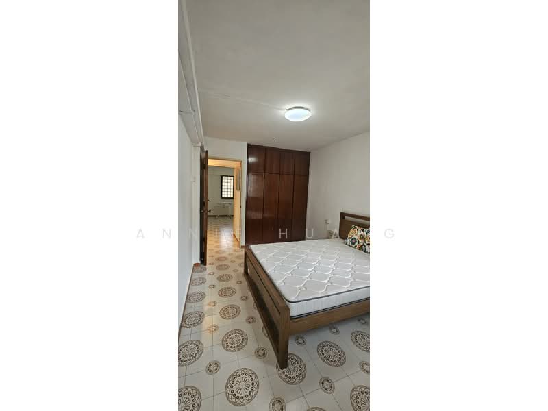 124 Ang Mo Kio Avenue 6, 124 Ang Mo Kio Avenue 6, 2 Bedrooms, 721 sqft, HDB Flat For Sale, by Annie Huang, 500153576 - Bedroom - PropertyGuru.com.sg