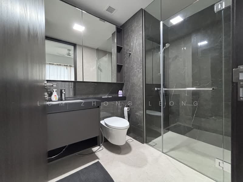 Parc Clematis, 8F Jalan Lempeng, 2 Bedrooms, 721 sqft, Condominium For Sale, by Lum Zhong Leong, 500153580 - Bathroom - PropertyGuru.com.sg