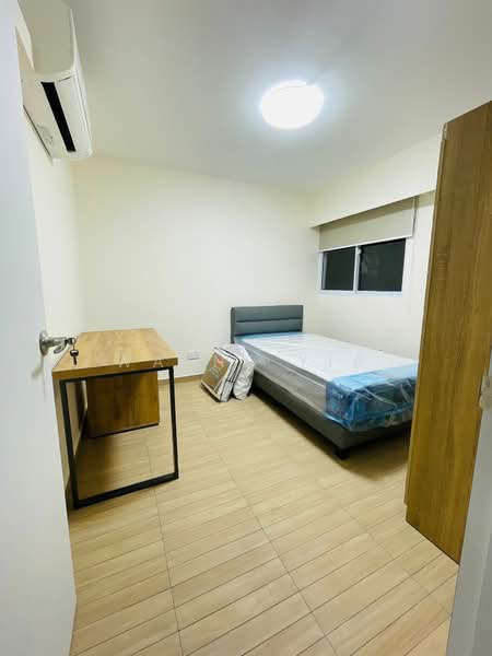 4 Everton Park, 4 Everton Park, Room Rental, 150 sqft, HDB Flat For Rent, by Wayne Yia, 500153586 - Bedroom - PropertyGuru.com.sg