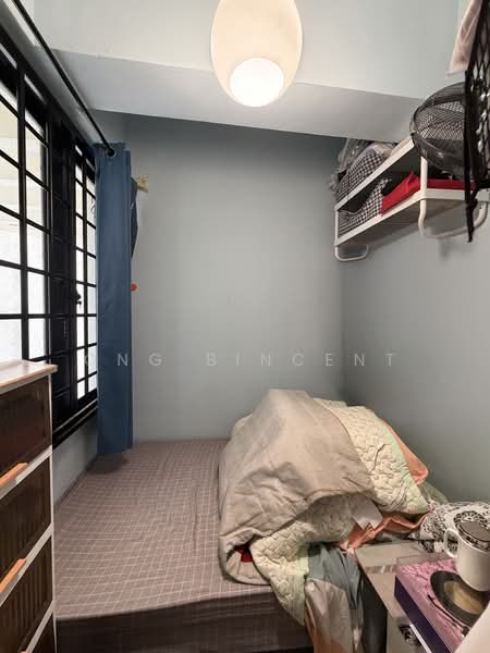 Simsville, 2 Geylang East Avenue 2, 3 Bedrooms, 1,249 sqft, Condominium For Sale, by Ong Bincent, 500153587 - Bedroom - PropertyGuru.com.sg