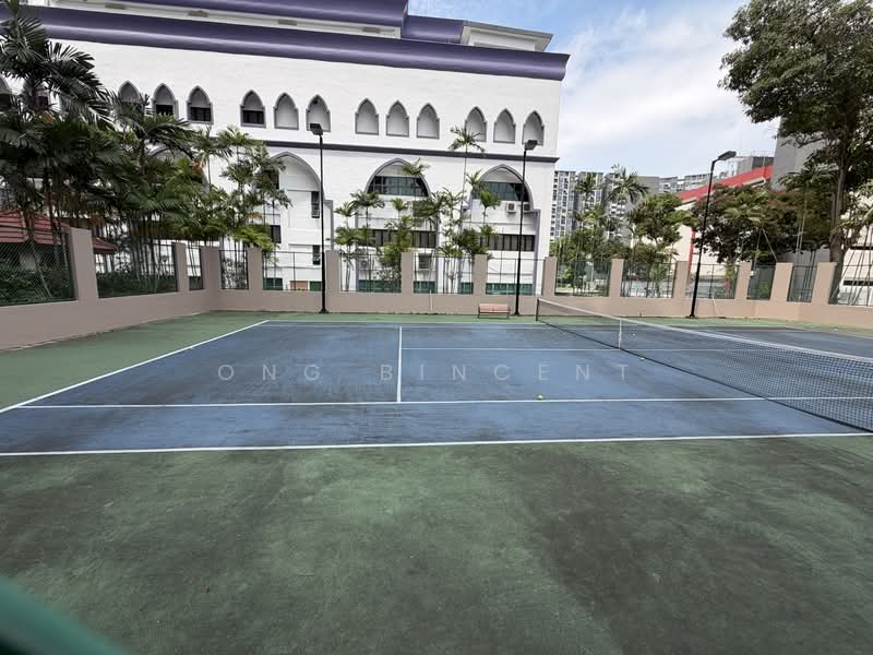 Simsville, 2 Geylang East Avenue 2, 3 Bedrooms, 1,249 sqft, Condominium For Sale, by Ong Bincent, 500153587 - Exterior - PropertyGuru.com.sg