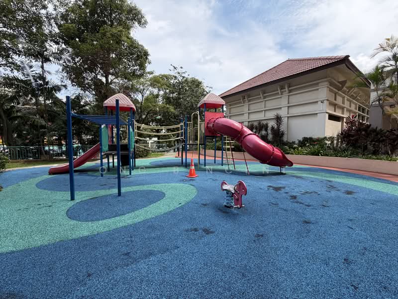 Simsville, 2 Geylang East Avenue 2, 3 Bedrooms, 1,249 sqft, Condominium For Sale, by Ong Bincent, 500153587 - Exterior - PropertyGuru.com.sg