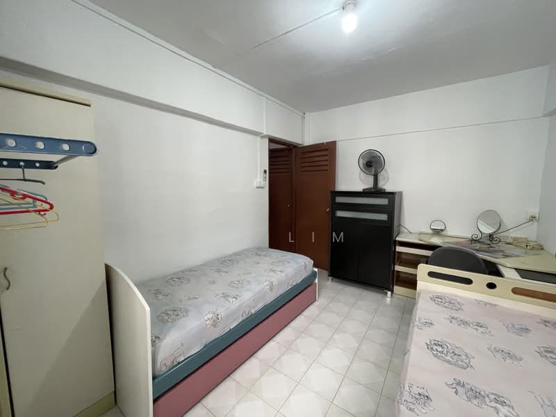 6 Teck Whye Avenue, 6 Teck Whye Avenue, Room Rental, 150 sqft, HDB Flat For Rent, by Bee Lim, 500153589 - Bedroom - PropertyGuru.com.sg