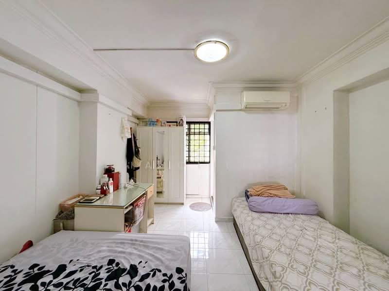 810 Woodlands Street 81, 810 Woodlands Street 81, 3 Bedrooms, 1,141 sqft, HDB Flat For Sale, by Jia Qi Lee, 500153590 - Bedroom - PropertyGuru.com.sg