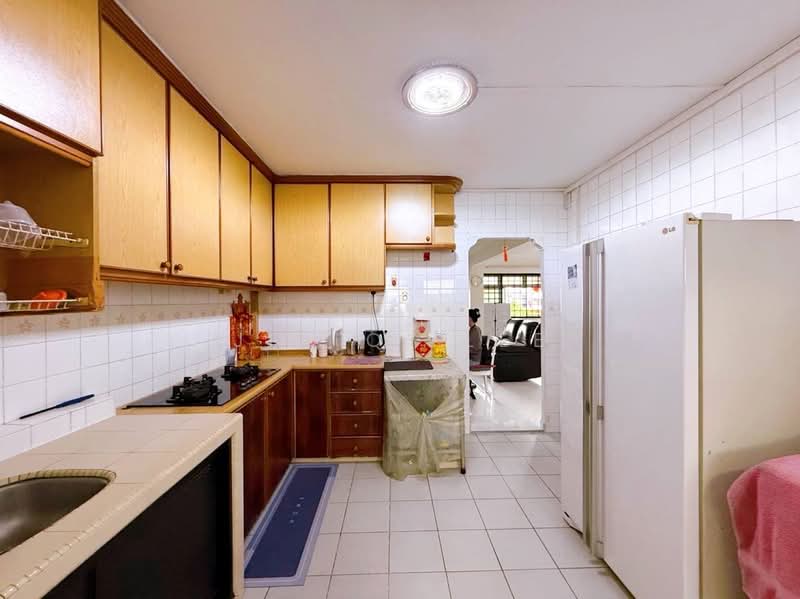 810 Woodlands Street 81, 810 Woodlands Street 81, 3 Bedrooms, 1,141 sqft, HDB Flat For Sale, by Jia Qi Lee, 500153590 - Kitchen - PropertyGuru.com.sg