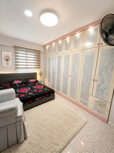 213 Bedok North Street 1, 213 Bedok North Street 1, 2 Bedrooms, 713 sqft, HDB Flat For Sale, by Vicktor Chan, 500153594 - Bedroom - PropertyGuru.com.sg