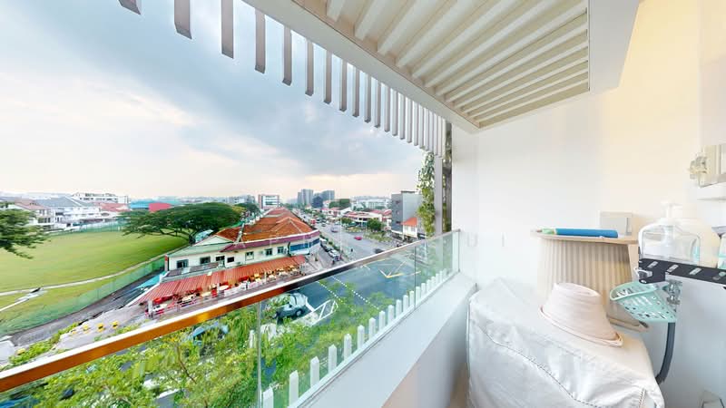 Tedge, 326 Changi Road, 3 Bedrooms, 947 sqft, Condominium For Sale, by Daphne Gui, 500153602 - Balcony - PropertyGuru.com.sg