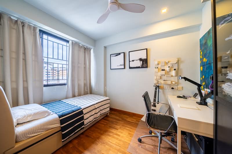 Pinevale, 2 Tampines Street 73, 3 Bedrooms, 1,292 sqft, Condominium For Sale, by Jollene Leow, 500153604 - Bedroom - PropertyGuru.com.sg