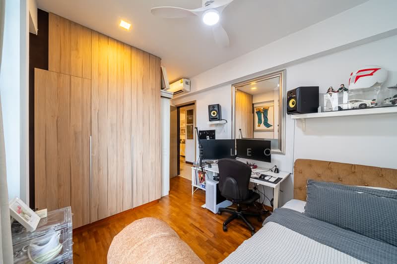 Pinevale, 2 Tampines Street 73, 3 Bedrooms, 1,292 sqft, Condominium For Sale, by Jollene Leow, 500153604 - Study - PropertyGuru.com.sg