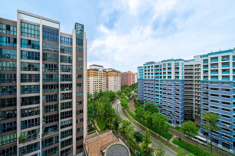 Pinevale, 2 Tampines Street 73, 3 Bedrooms, 1,292 sqft, Condominium For Sale, by Jollene Leow, 500153604 - Exterior - PropertyGuru.com.sg