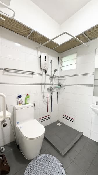 8A Upper Boon Keng Road, 8A Upper Boon Keng Road, Room Rental, 50 sqft, HDB Flat For Rent, by Serene Wang, 500153605 - Bathroom - PropertyGuru.com.sg