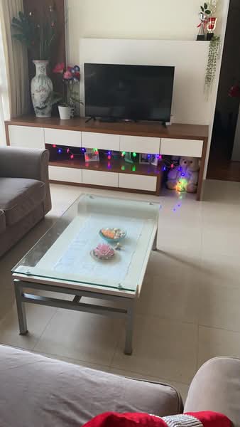 132 Edgedale Plains, 132 Edgedale Plains, 3 Bedrooms, 1,206 sqft, HDB Flat For Rent, by Janet Chew, 500153609 - Living Room - PropertyGuru.com.sg