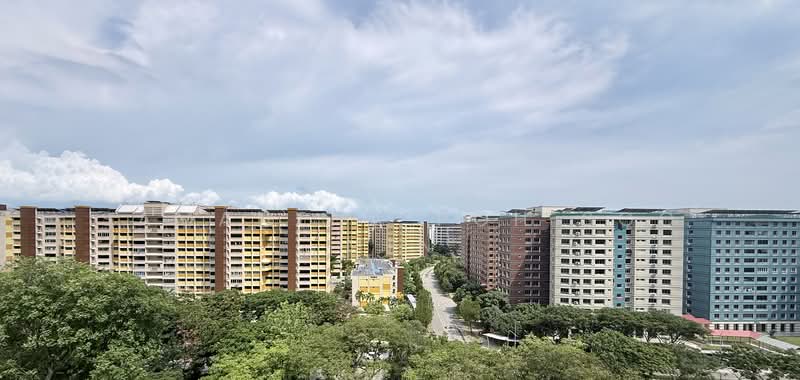 450C Tampines Street 42, 450C Tampines Street 42, Room Rental, 120 sqft, HDB Flat For Rent, by Samantha Poh Soo Min, 500153613 - Exterior - PropertyGuru.com.sg