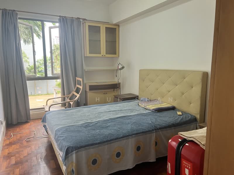 Parkview Apartments, 1 Bukit Batok Street 25, 3 Bedrooms, 1,119 sqft, Apartment For Rent, by Tan Hui Shan, 500153614 - Bedroom - PropertyGuru.com.sg