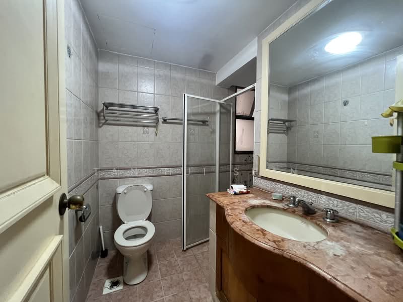 Parkview Apartments, 1 Bukit Batok Street 25, 3 Bedrooms, 1,119 sqft, Apartment For Rent, by Tan Hui Shan, 500153614 - PropertyGuru.com.sg