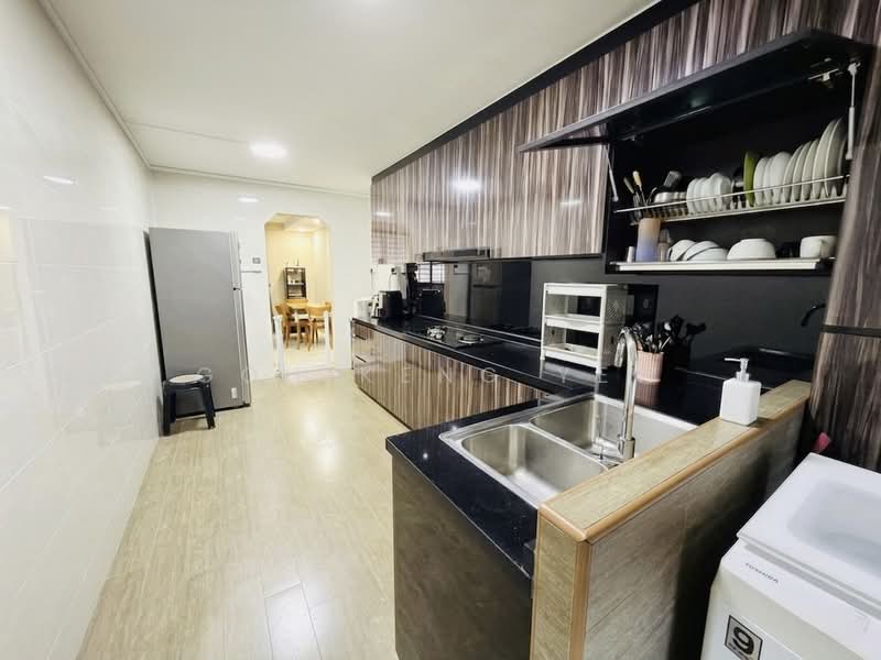350 Bukit Batok Street 34, 350 Bukit Batok Street 34, 3 Bedrooms, 904 sqft, HDB Flat For Sale, by Goh Keng Yew, 500153621 - Kitchen - PropertyGuru.com.sg