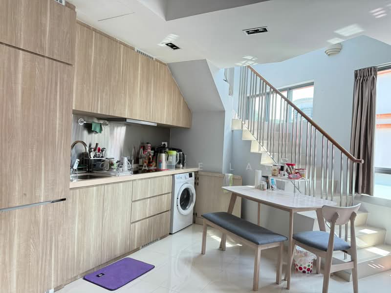 Flora View, 1 Ang Mo Kio Street 66, 3 Bedrooms, 797 sqft, Apartment For Sale, by Joanne Law, 500153626 - Kitchen - PropertyGuru.com.sg