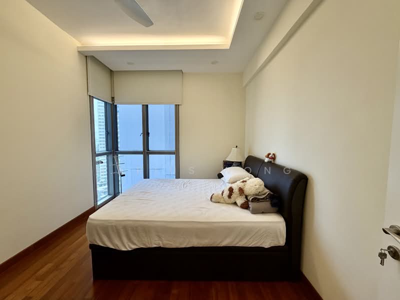 LESS THAN 3MINS WALK TO MRT! HIGHFLOOR RENOVATED UNIT FOR SALE!, , 3 Bedrooms, 1,238 sqft, Condominium For Sale, by Marius Wong, 500153627 - Bedroom - PropertyGuru.com.sg