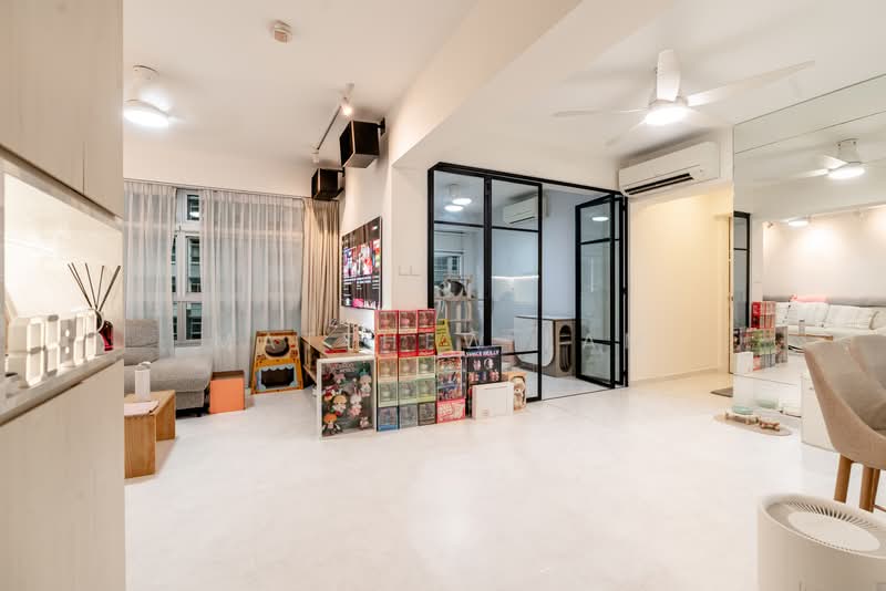 82B Circuit Road, 82B Circuit Road, 3 Bedrooms, 1,001 sqft, HDB Flat For Sale, by Matthew Lam, 500153631 - Living Room - PropertyGuru.com.sg