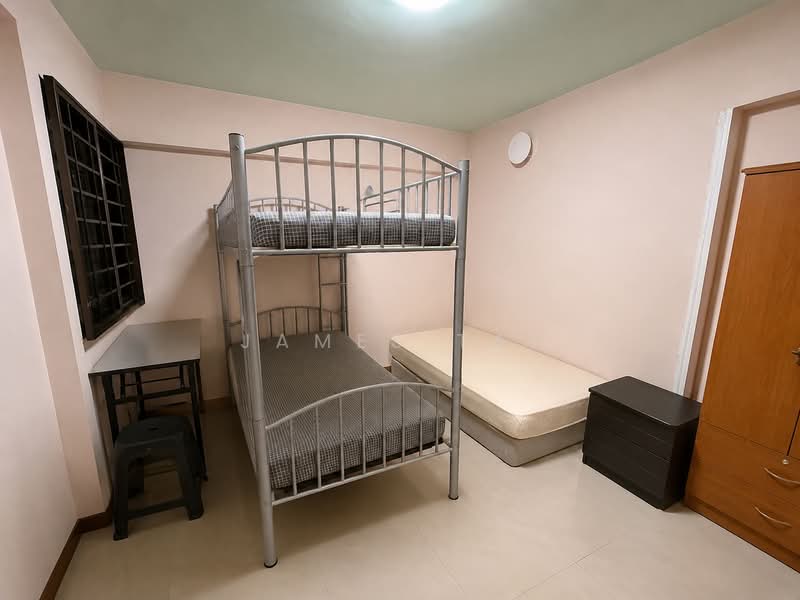 656B Jurong West Street 61, 656B Jurong West Street 61, 3 Bedrooms, 1,195 sqft, HDB Flat For Sale, by James Tai, 500153642 - Bedroom - PropertyGuru.com.sg