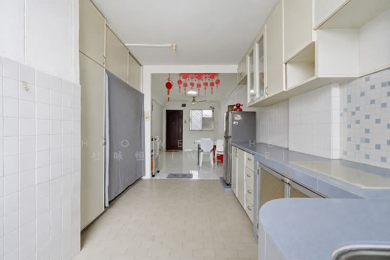 504 Bukit Batok Street 52, 504 Bukit Batok Street 52, 2 Bedrooms, 646 sqft, HDB Flat For Sale, by Thoo Weng Heng 杜咏恒 (Wayne), 500153645 - Kitchen - PropertyGuru.com.sg