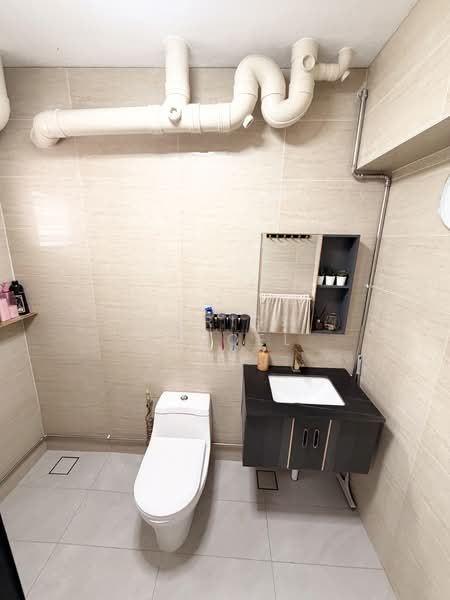 633 Jurong West Street 65, 633 Jurong West Street 65, 3 Bedrooms, 1,184 sqft, HDB Flat For Sale, by Fariss Haiqel, 500153647 - Bathroom - PropertyGuru.com.sg