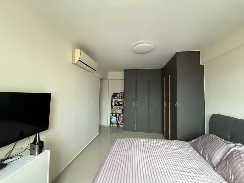 487A Choa Chu Kang Avenue 5, 487A Choa Chu Kang Avenue 5, 3 Bedrooms, 1,216 sqft, HDB Flat For Sale, by Ng Priscilla, 500153660 - Master Bedroom - PropertyGuru.com.sg