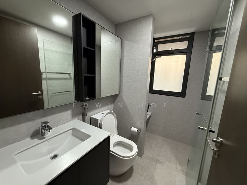 iNz Residence, 74 Choa Chu Kang Avenue 5, 3 Bedrooms, 883 sqft, Condominium For Rent, by Edwin Hoe, 500153662 - Bathroom - PropertyGuru.com.sg