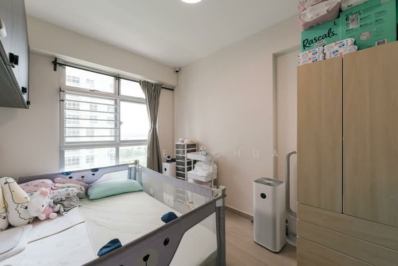 408C Northshore Drive, 408C Northshore Drive, 3 Bedrooms, 1,011 sqft, HDB Flat For Sale, by Karen Chua, 500153671 - Bedroom - PropertyGuru.com.sg