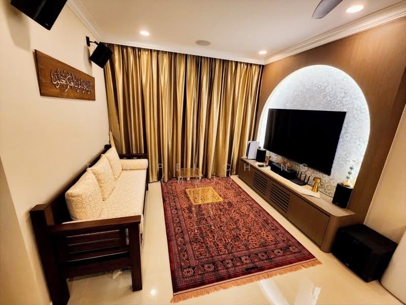 Treasure at Tampines, 57 Tampines Lane, 3 Bedrooms, 1,033 sqft, Condominium For Sale, by Tan Pei Cheng (Pei), 500153674 - PropertyGuru.com.sg