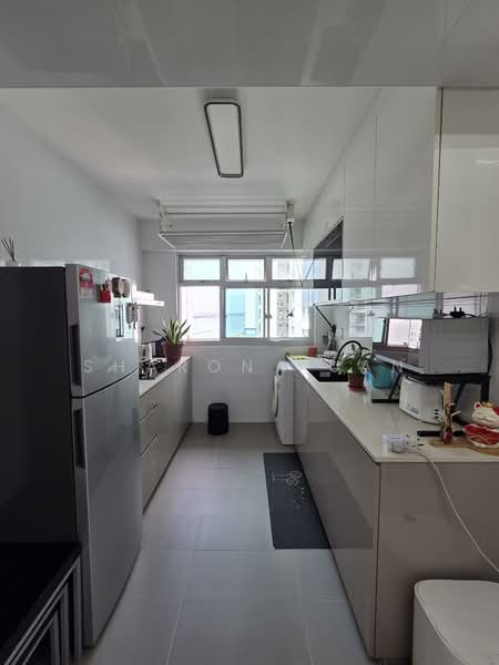 421B Northshore Drive, 421B Northshore Drive, 1 Bedroom, 506 sqft, HDB Flat For Sale, by Sharon Puan, 500153676 - Kitchen - PropertyGuru.com.sg
