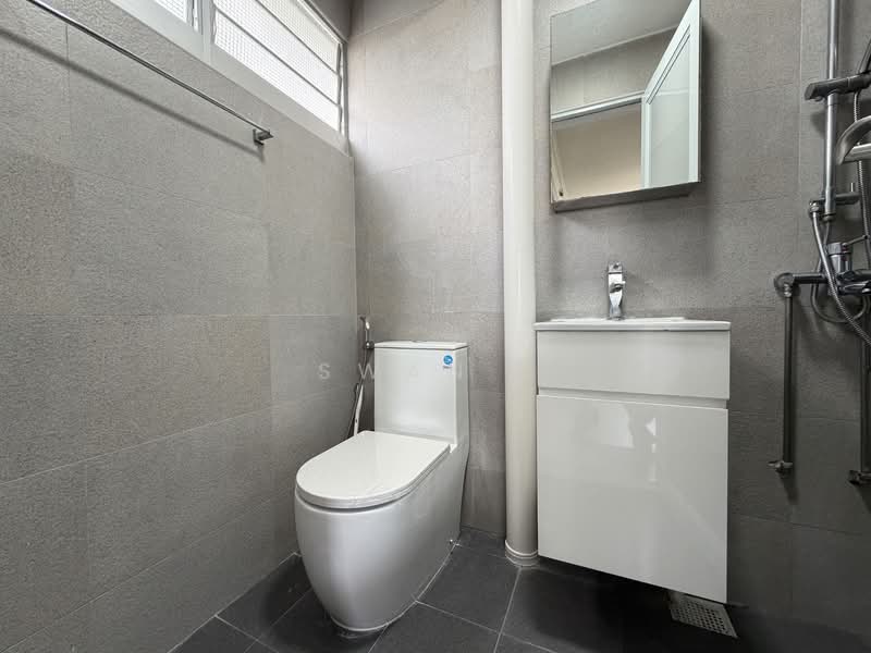 226 Jurong East Street 21, 226 Jurong East Street 21, Room Rental, 160 sqft, HDB Flat For Rent, by Swan ., 500153682 - Bathroom - PropertyGuru.com.sg