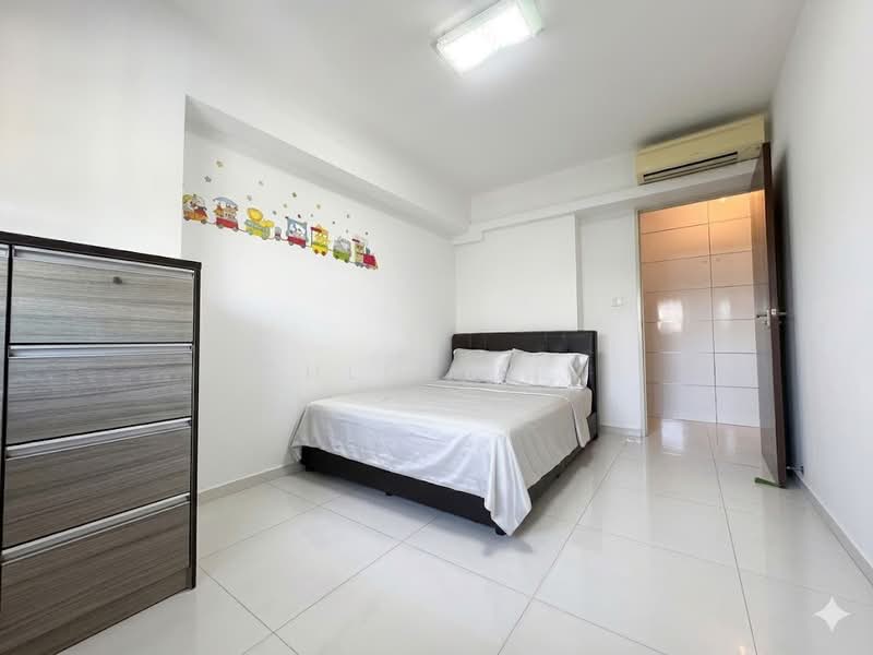 26D Jalan Membina, 26D Jalan Membina, 3 Bedrooms, 969 sqft, HDB Flat For Sale, by Chloe Lim, 500153686 - Bedroom - PropertyGuru.com.sg