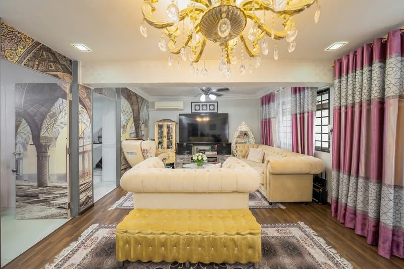 167 Woodlands Street 11, 167 Woodlands Street 11, 4 Bedrooms, 1,453 sqft, HDB Flat For Sale, by Aubrey Ang, 500153688 - Living Room - PropertyGuru.com.sg