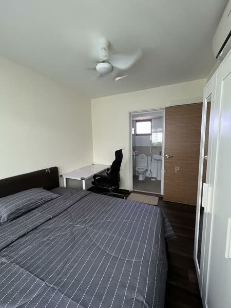 698A Jurong West Central 3, 698A Jurong West Central 3, 2 Bedrooms, 732 sqft, HDB Flat For Sale, by Amanda Yap, 500153689 - Bedroom - PropertyGuru.com.sg