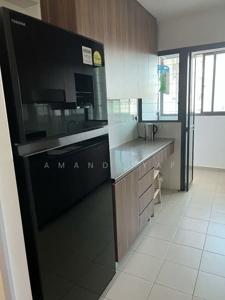 698A Jurong West Central 3, 698A Jurong West Central 3, 2 Bedrooms, 732 sqft, HDB Flat For Sale, by Amanda Yap, 500153689 - Kitchen - PropertyGuru.com.sg