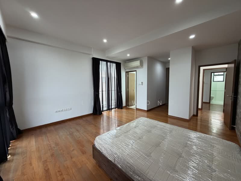 Ponggol Twenty-Fourth Avenue, , 6 Bedrooms, 5,200 sqft, Bungalow House For Sale, by Julius Wong, 500153692 - Master Room - PropertyGuru.com.sg