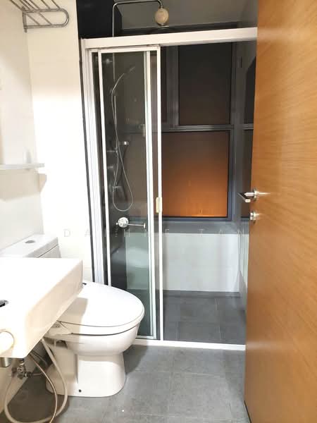 The Verve, 23 Jalan Rajah Road, 2 Bedrooms, 818 sqft, Condominium For Rent, by Daphne Tan, 500153693 - Bathroom - PropertyGuru.com.sg
